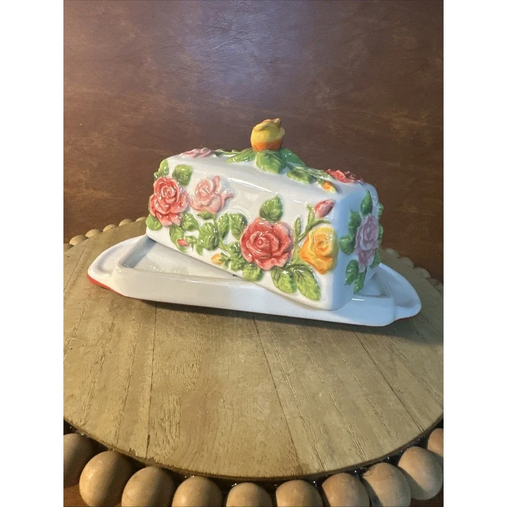 Temptations figural floral